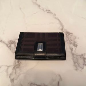 Classic Burberry wallet in very good condition